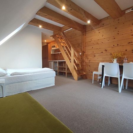 Holiday Home Holiday Raj Bešeňová Екстериор снимка