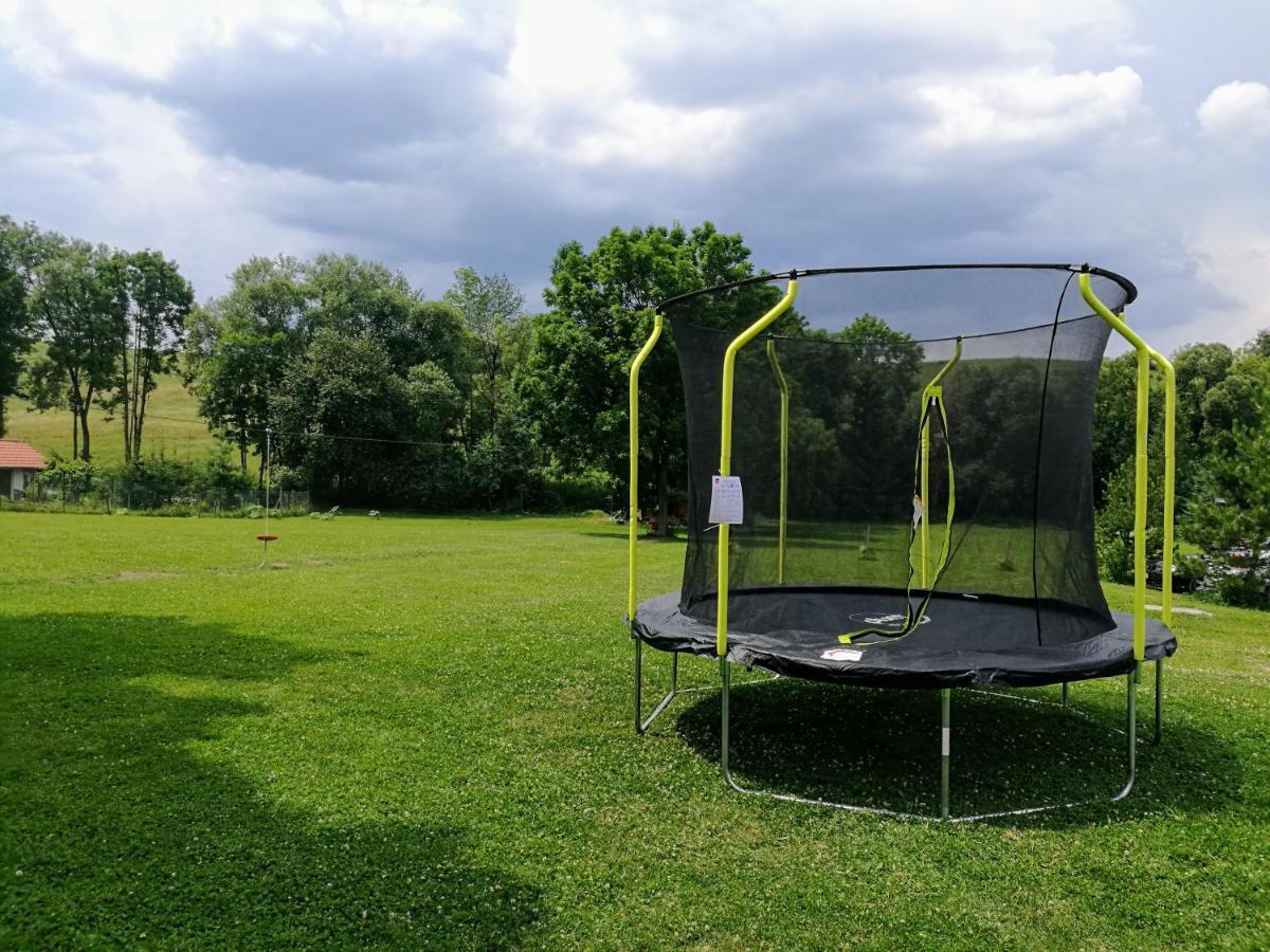 Holiday Home Holiday Raj Bešeňová Екстериор снимка