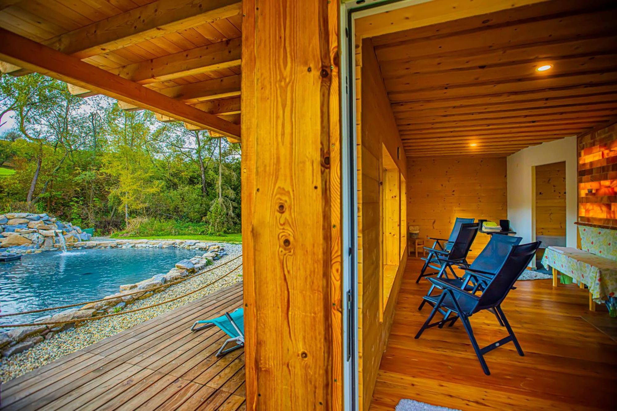 Holiday Home Holiday Raj Bešeňová Екстериор снимка