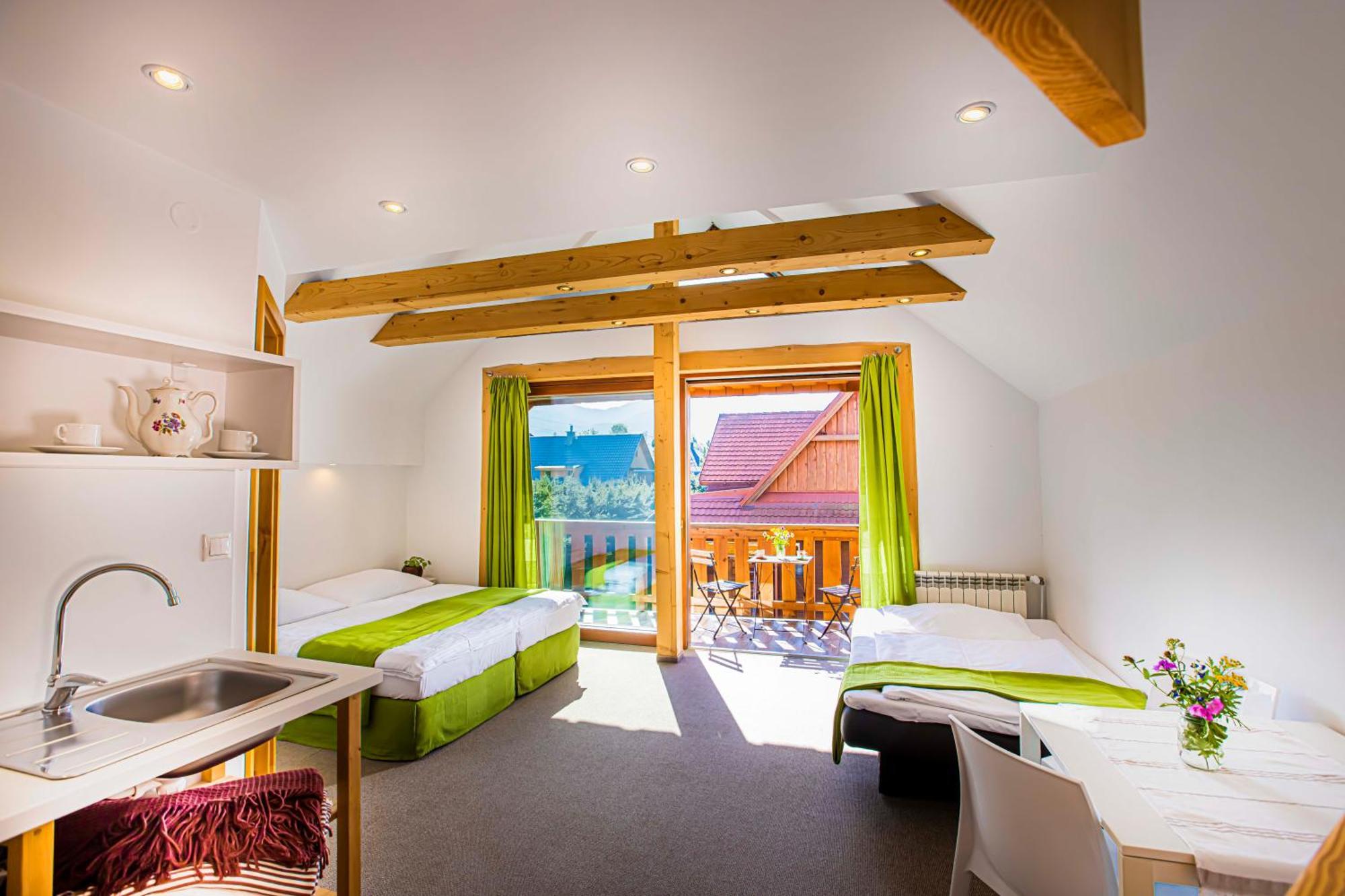 Holiday Home Holiday Raj Bešeňová Екстериор снимка
