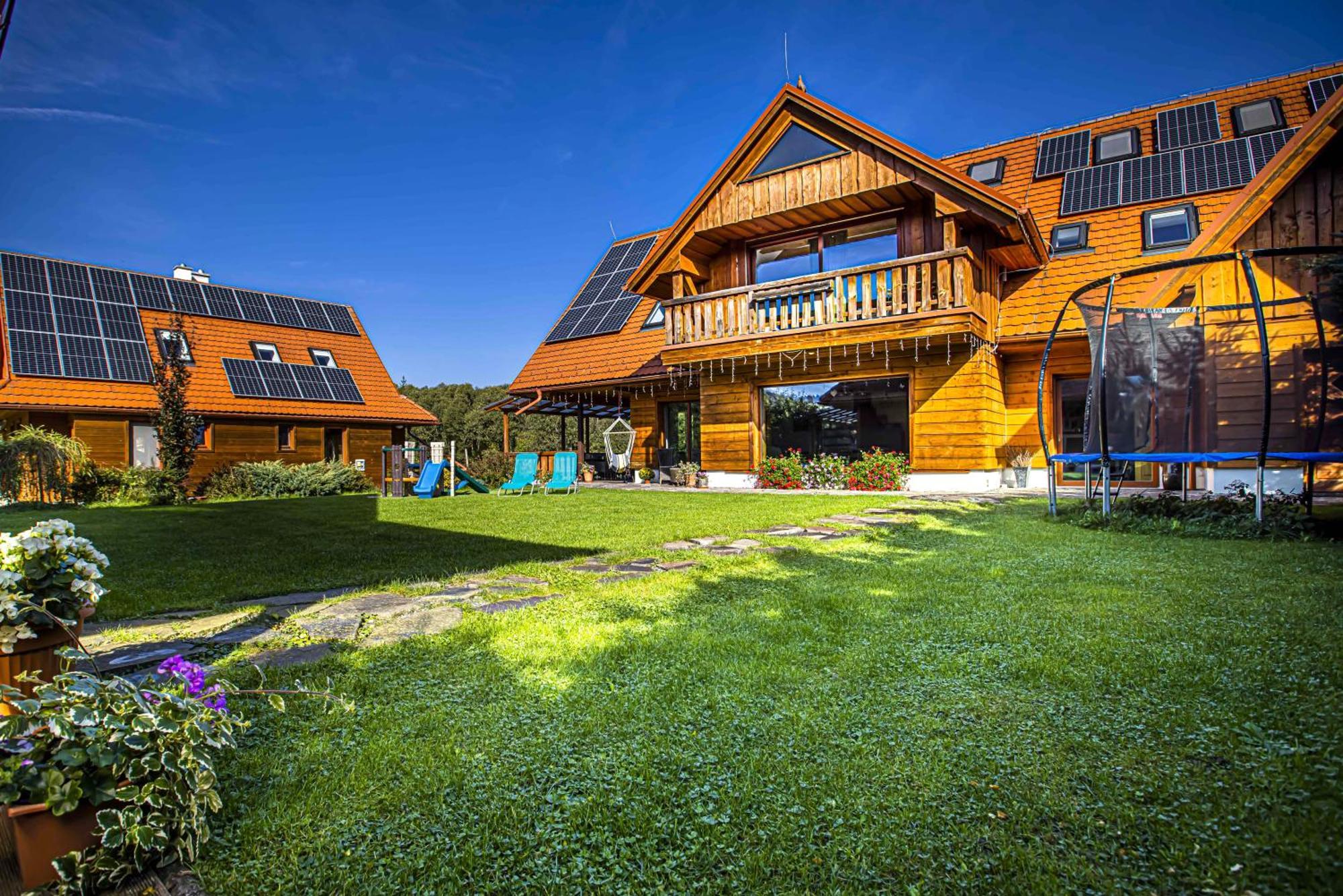 Holiday Home Holiday Raj Bešeňová Екстериор снимка